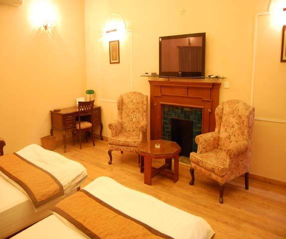 Hotel 4 TolStoy, New Delhi 4